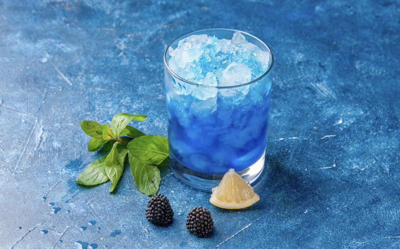 Як приготувати коктейль “Блакитна лагуна” в домашніх умовах