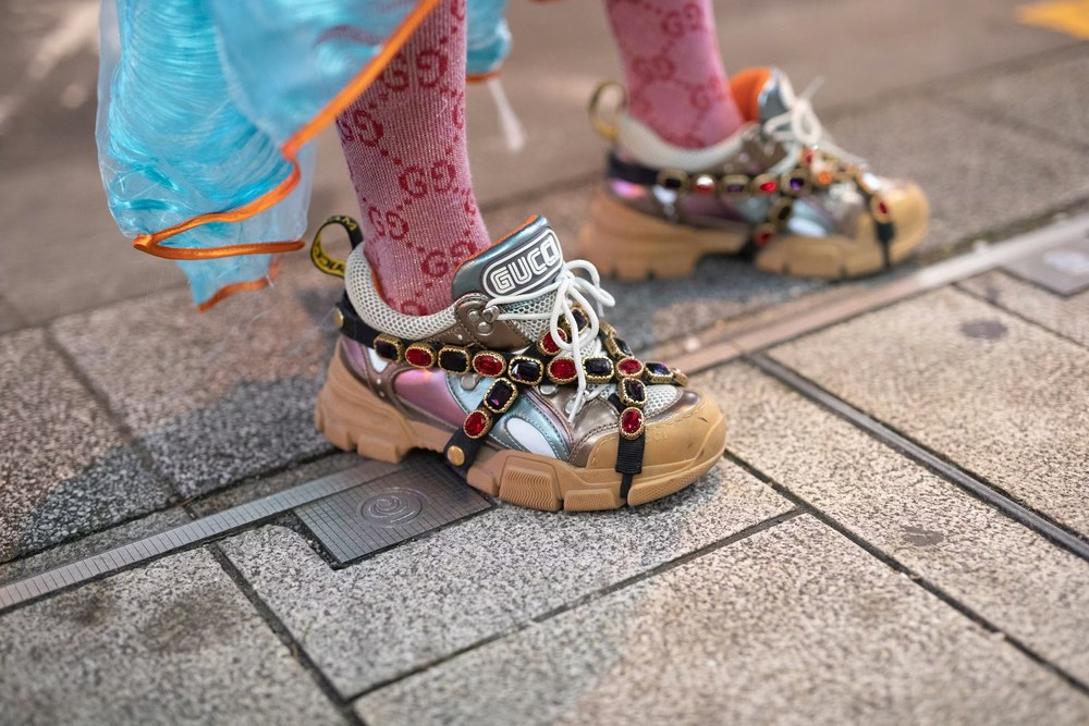 Streetstyle – 10 способів носити взуття Gucci