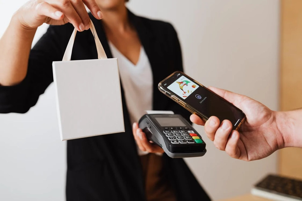 Картка для нового клієнта банку: що дає Shop&Go і кому вона може бути корисною